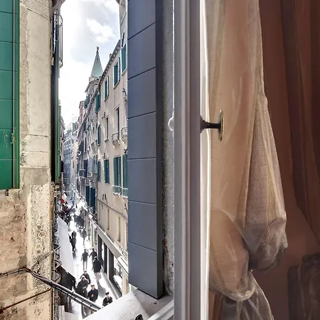 Apartment San Zulian Venice
