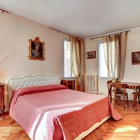 San Zulian Apartman *